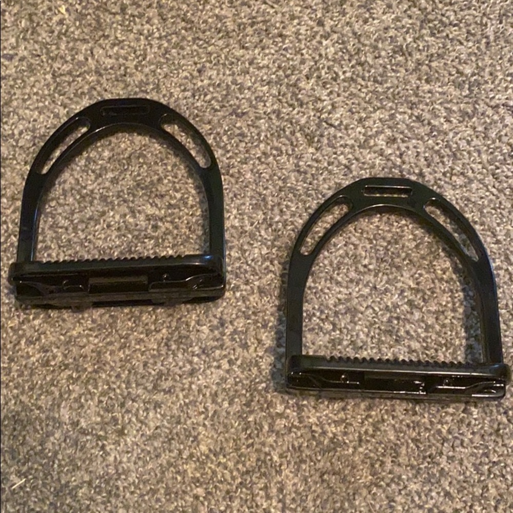 Challenger wide track jumper irons